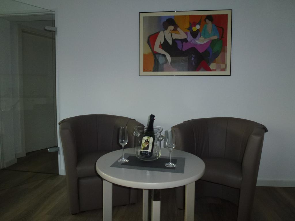 Feriendomizil Im Plantert Apartment ทราเบิน-ทราร์บาค ภายนอก รูปภาพ
